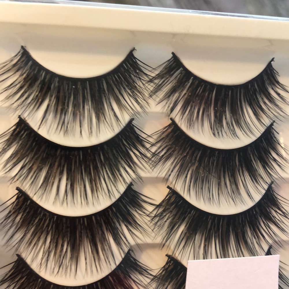 Eyelashes